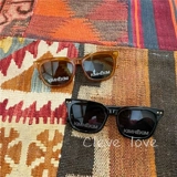 Сяохонгу кимхеким чайные цвета солнцезащитные очки женская приливная улица сфотографирована буква карамель цвет ретро -квадратная коробка солнцезащитные очки мужчины