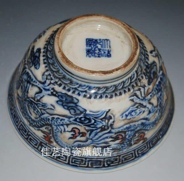 Jingdezhen hand-painted antique blue and white old goods Yuan Dynasty Qianlong Republic of China Qing Tongzhi color Yongzheng antique antique ornaments