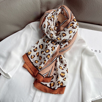 Korean version of white background spring and autumn powder rice BAO WEN thin scarf Joker silk scarf Bali scarf sunscreen air conditioning shawl