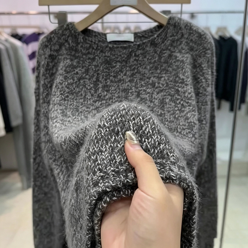 High-End Soft and Luxurious New Floral Yarn Round Neck 100% Pure Wool Sweater for Women, Loose and Lazy Style Knitted Base Sweater for Autumn and Winter