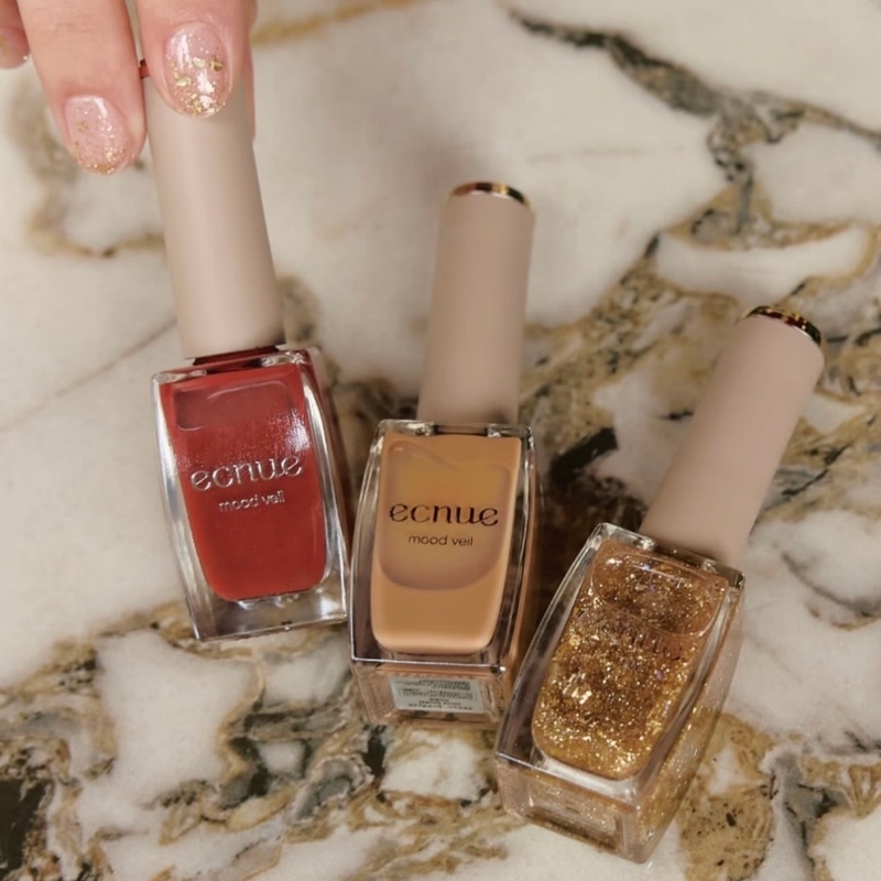 Japanese Niche Ecnue Nail Polish, Oily, Smooth and Easy to Apply, Bolero/Bleuet/Muse