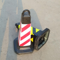 Plastic road cone Square cone Traffic reflective cone Warning column Isolation pier Roadblock Ice cream cone Rubber road cone Reflective cone