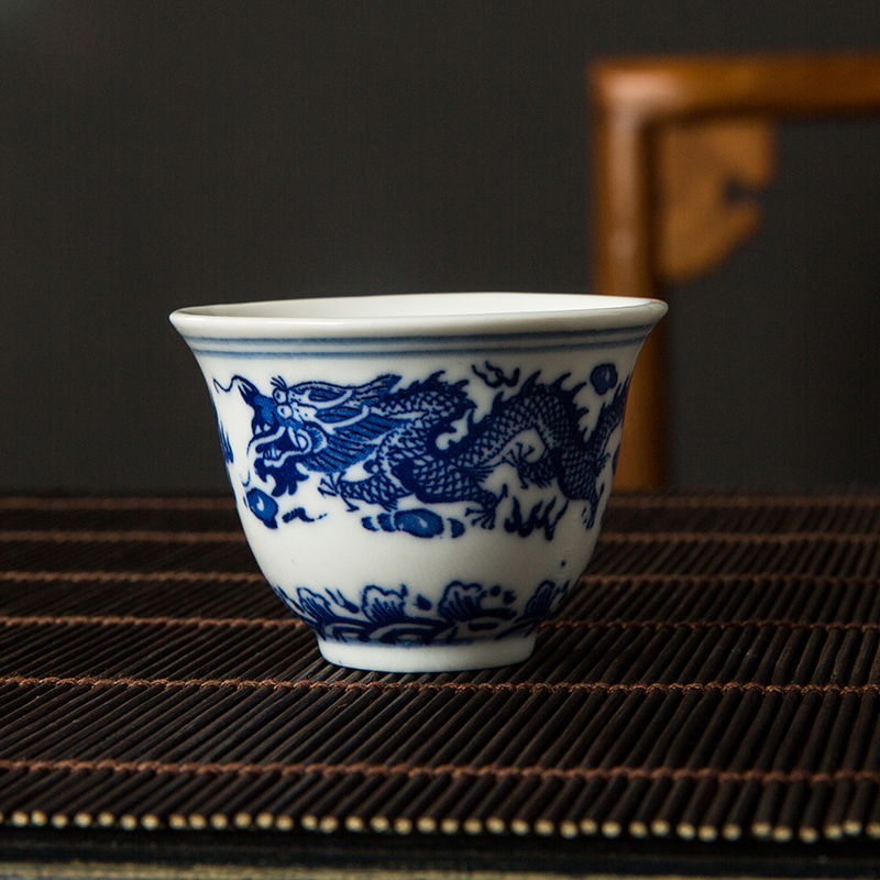 Jingdezhen Ceramic retro small wine glass Sacrificial Wine Cup wine Cup Wine Glass Dance Props Dental Mixed Cup-Taobao