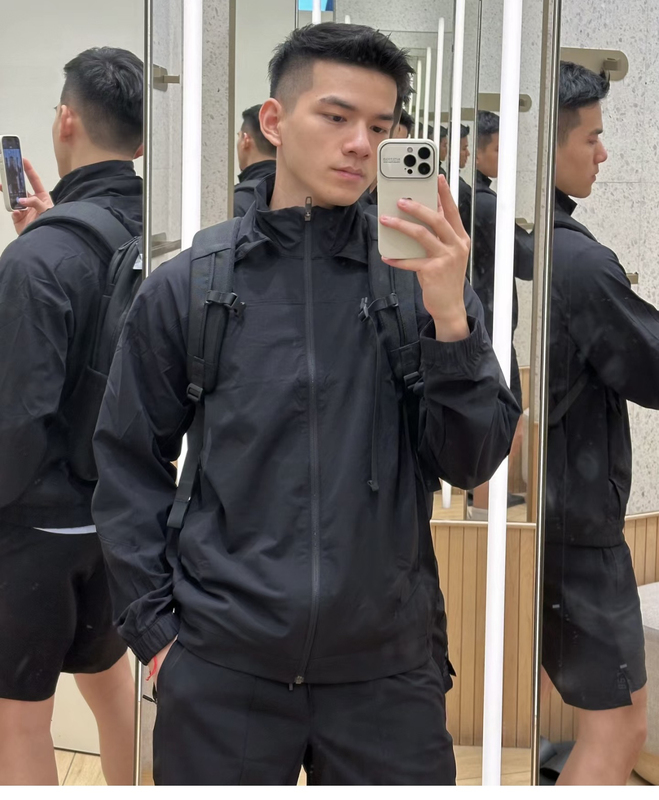 Domestic In-Stock License to Train Men's Sports Jacket