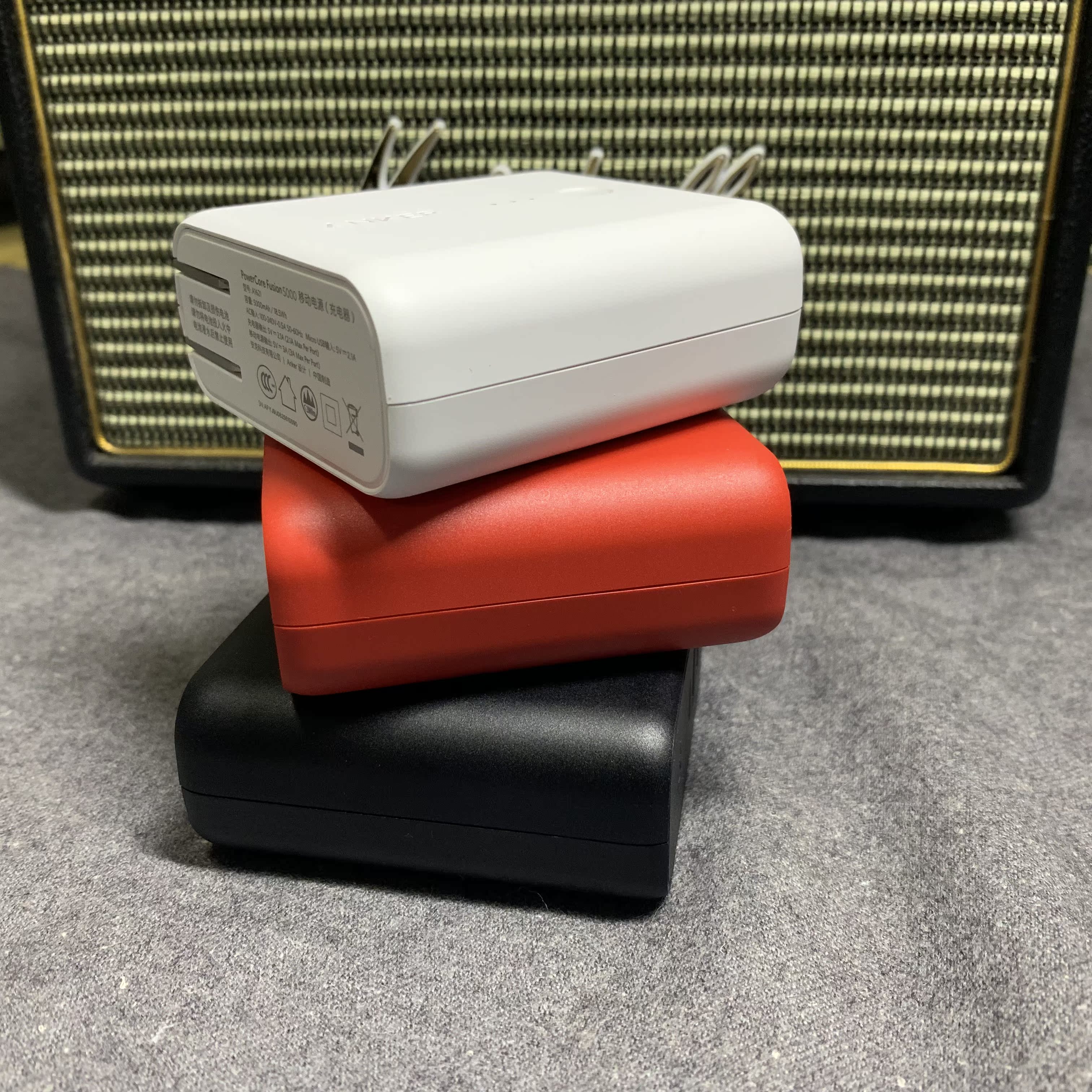 Loading... - Ngân hàng điện thoại di động sạc dự phòng 20000mah