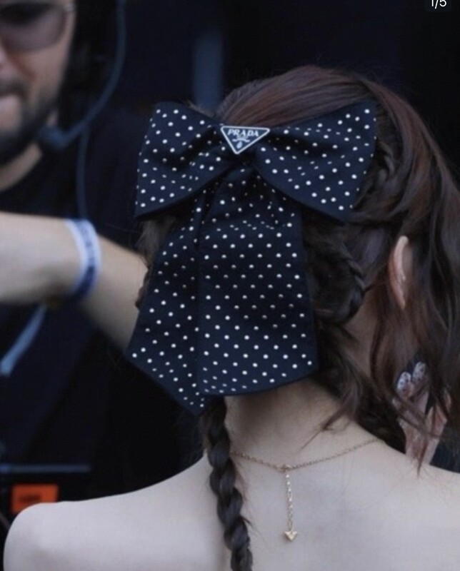 [in Stock Discount] Prada 25 Spring/Summer Polka Dot Bow Hair Clip