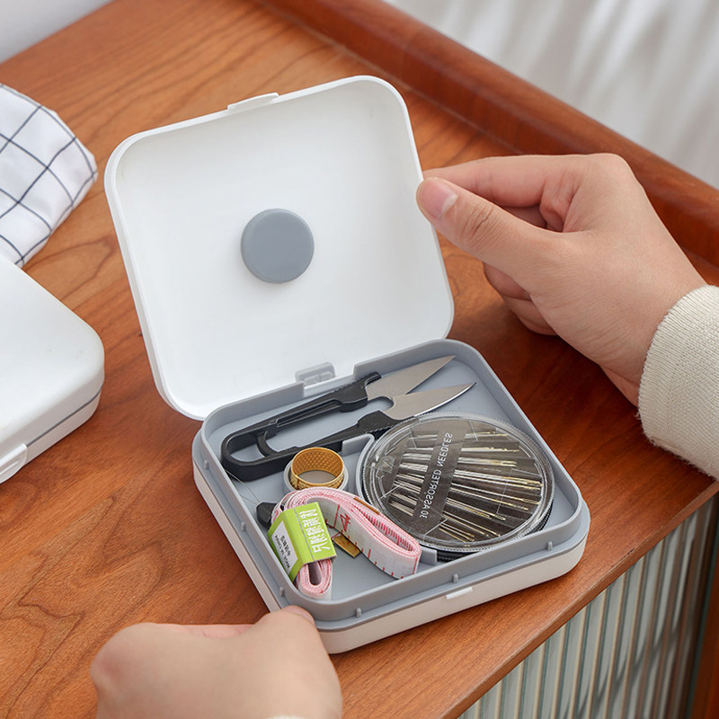 Japanese magnetic needle and thread box home double-layer sewing set storage dormitory small sewing needle and thread stitching gadgets