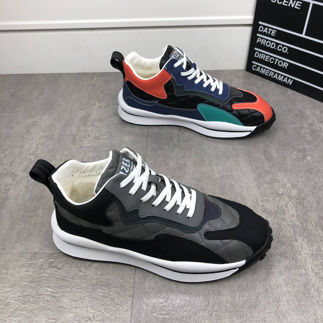 Winter new collage plus suede warm sports casual shoes Han version 100 lap thick underfloor shoes shake sound nets red tides men's shoes