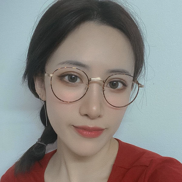 Товары от 艾瑞曼老花镜