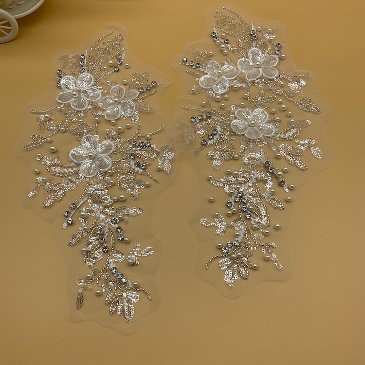 European Station European Goods 2023 Summer New Arrivals Mesh Handmade Beading Rhinestone Lace Embroidery Flower Corsage Back Flower European Station European Goods 2023 Summer New Arrivals Mesh Handmade Beading Rhinestone Lace Embroidery Flower Corsage Back Flower