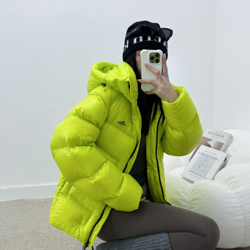 2026 Winter New Designer Outdoor down Jacket for Men and Women, Couples, Loose Fit, 90% White Duck Down, Thickened and Warm Coat