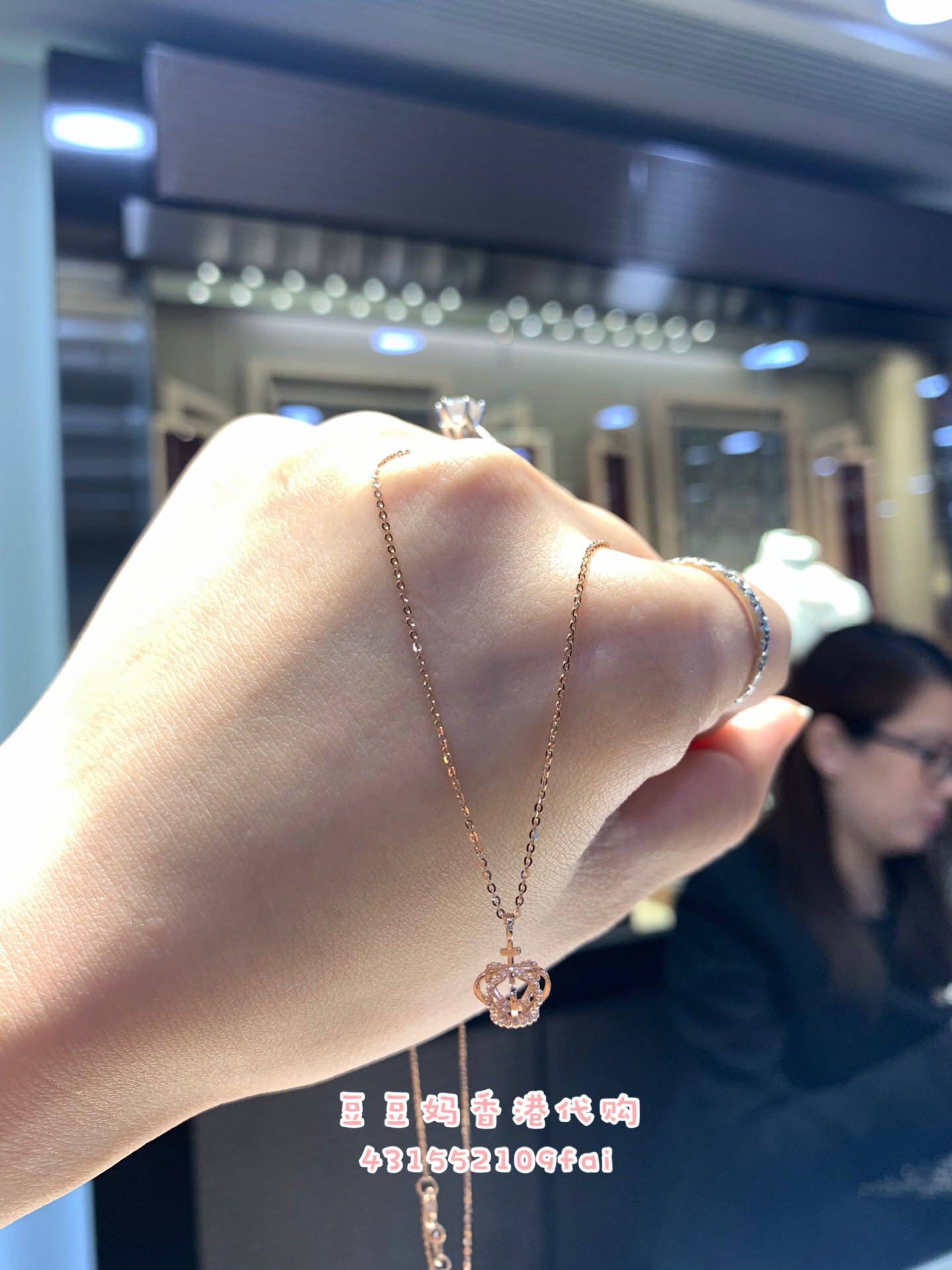 Hong Kong Six Fu jewelry 18K 750 Rose gold hollow stereo corner necklace chain