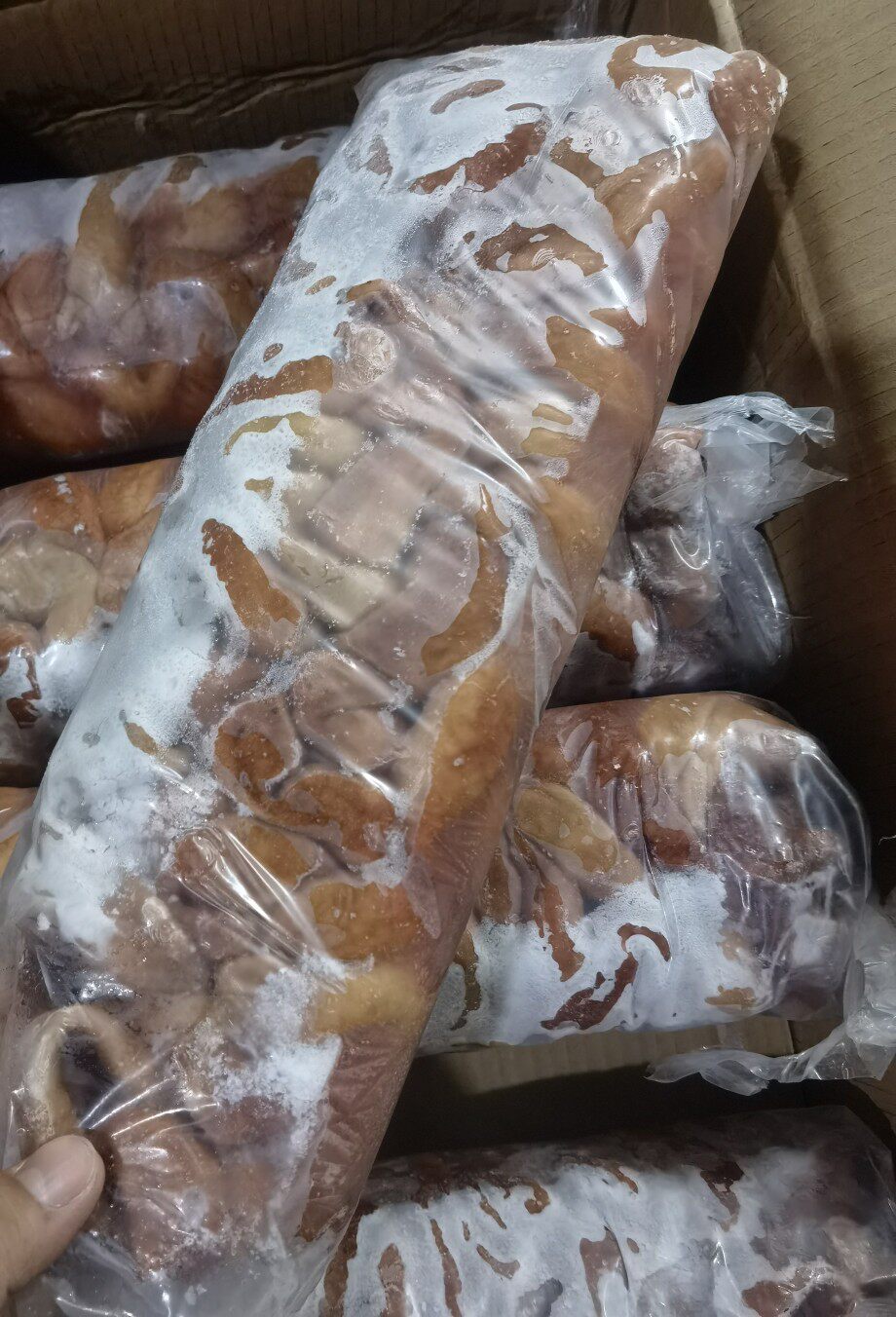 Beef small intestine, thick meat, not much oil, clean, cooked and fragrant, packed with eight pounds