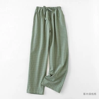 Трава и зеленая линия