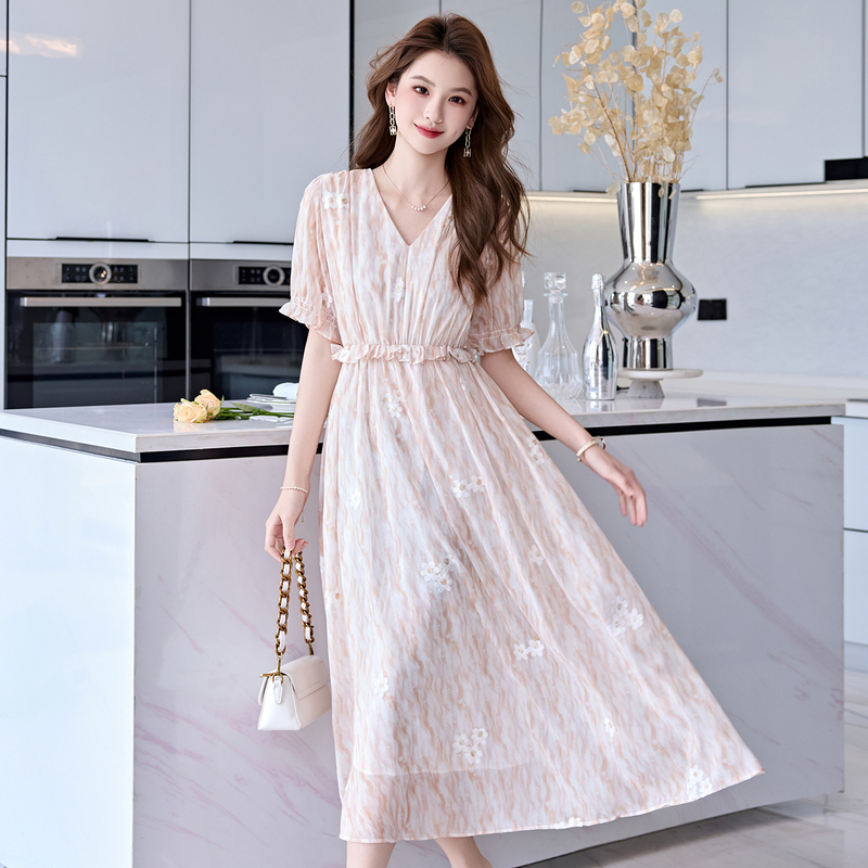 Tommy Dress from the Boutique, Spring and Autumn 2026 New Style, Elegant and Super Stylish, French-Style Long Dress with a Waist-Cinching Design, High-End Feel