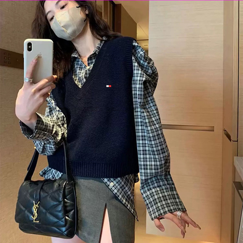 Tommy Hilfiger Genuine Fashion Women's Clothing 2026 New Stylish Trendy Vest for Spring, Autumn, and Winter Layering Sweater Vest Tommy Hilfiger Genuine Fashion Women's Clothing 2026 New Stylish Trendy Vest for Spring, Autumn, and Winter Layering Sweater Vest