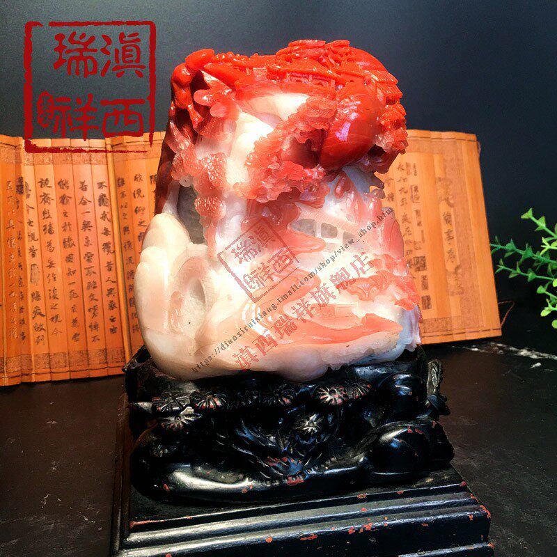 Yunnan West Ruixiang fine natural ore Baoshan South red agate willow red and white material to take on the decoration collection