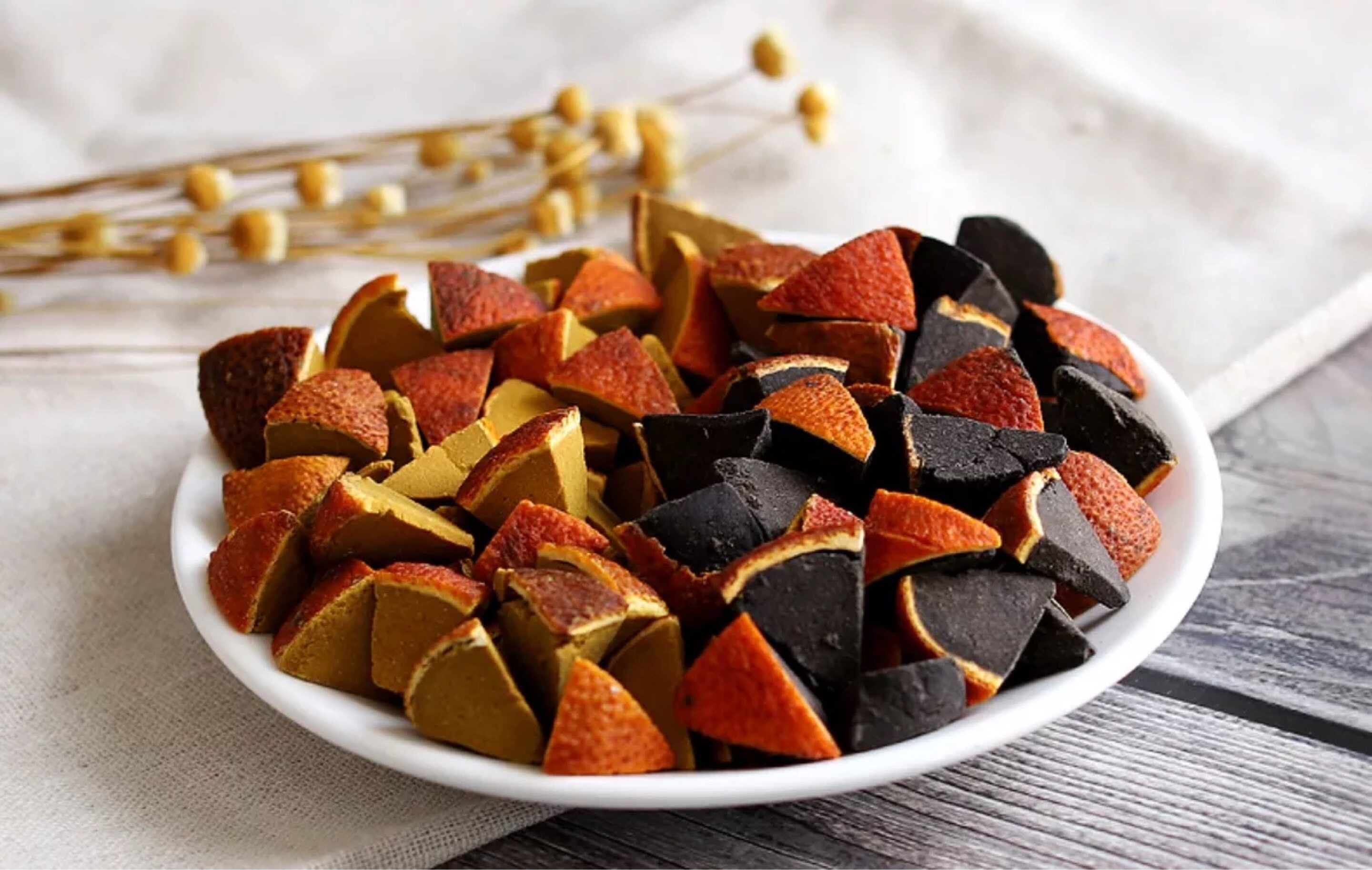 Authentic orange red Eight Immortals candied fruit candied pomace in state orange red with leather eight precious fruits and liquorice black yellow optional