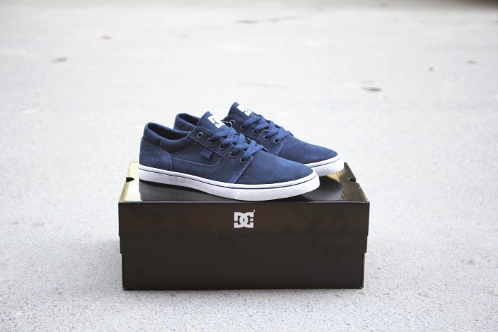 Bắp cải màu xanh đậm giá Giày DC thấp giúp giày skate nam và nữ thường mang giày lật lông lakai giày sneaker nữ trắng