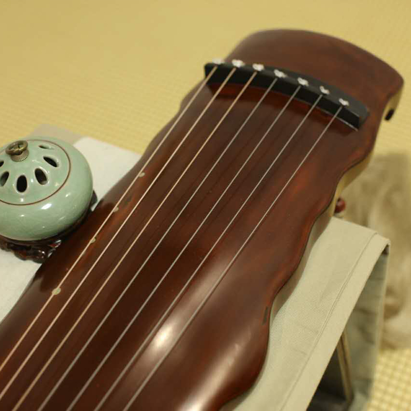 (Jinyang Guqin) Factory direct sales of pure raw lacquer high-end playing piano cinnabar Luoxia style Guqin lyre