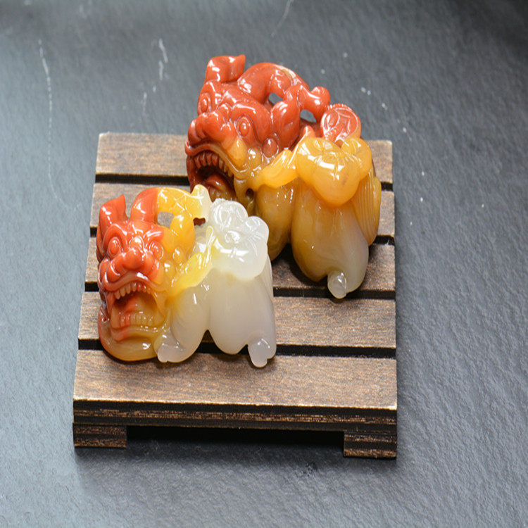 Yunnan Natural Jade Yellow Dragon Jade Bully King Small Number Leopard Pendant Pendant Pendant Necklace Handmade Triple Color Ice Seed Certificate