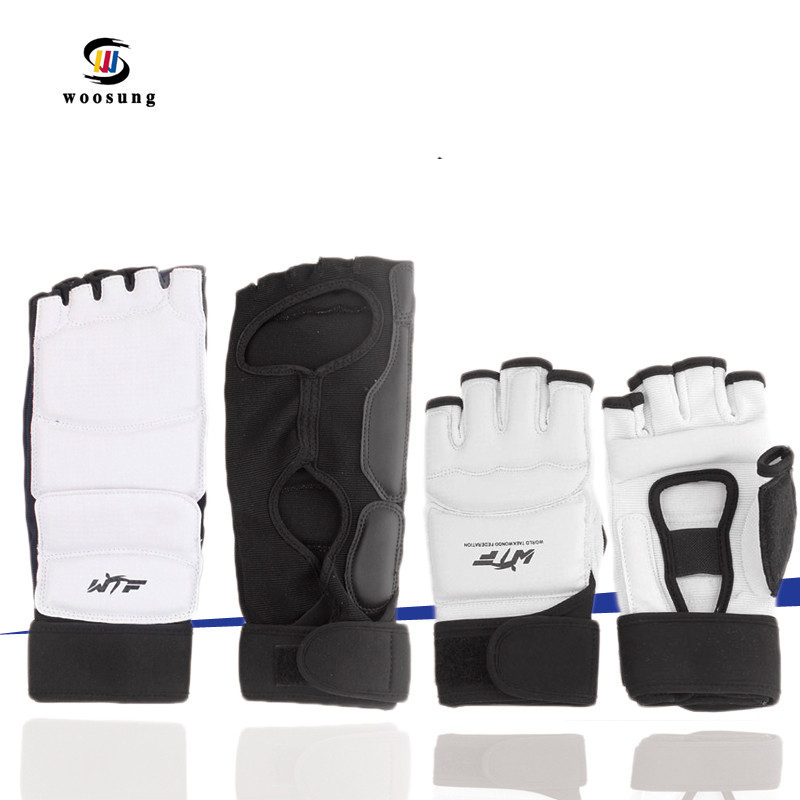 Woosung professional taekwondo foot-guarded children's adult model competition type two-piece glove foot foot-shaped two-piece set
