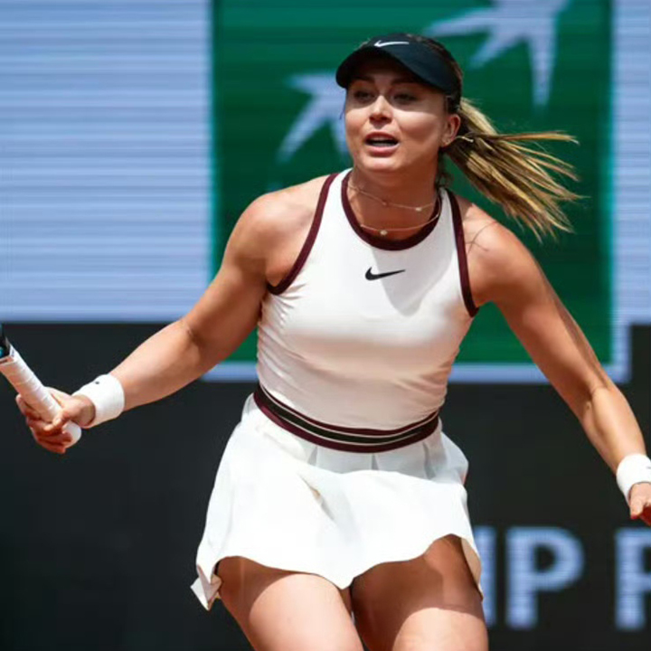 耐克网球服女2025巴多萨法网款圆领背心裙：🎾时尚与运动的完美
