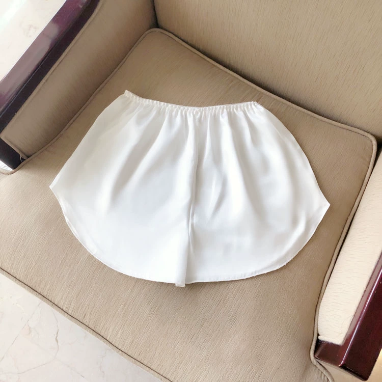 Wild cơ bản rắn màu mô phỏng xà cạp lụa tạp dề quần short dễ thương em gái mềm hoạt hình quần legging màu hồng