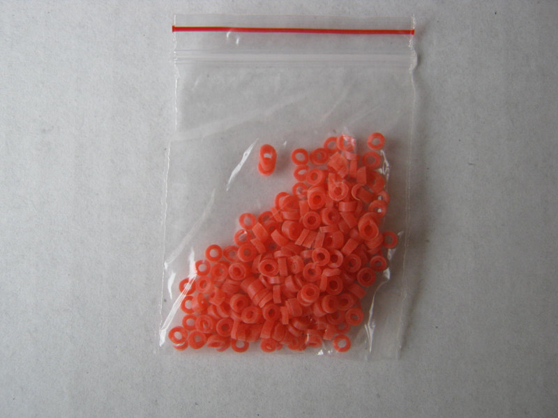 Red worm clamp rubber ring (red worm clamp matching rubber ring) tied with red worm rubber ring