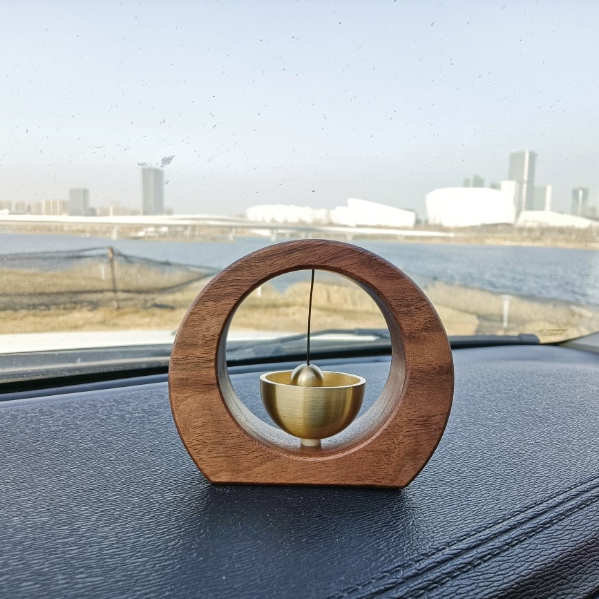 Black Walnuts Upscale On-board Bell Pendulum Ornament Lucky Numbers Middle Control Desk Car Creative Wind Bells New Car Gift
