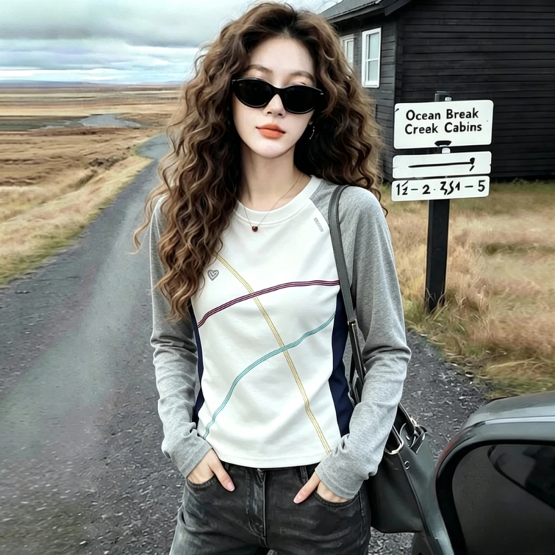 Plus-Size Casual Color-Blocked Round-Neck Long-Sleeve T-Shirt for Women, Autumn Design, Flattering Fit, Inner Layer Top Plus-Size Casual Color-Blocked Round-Neck Long-Sleeve T-Shirt for Women, Autumn Design, Flattering Fit, Inner Layer Top