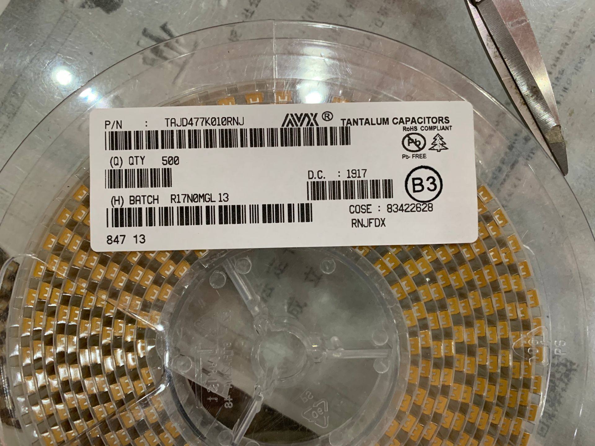 Tantalum capacitive AVX7343 2917 TAJD477K010 10V 470UF D type 10% 477A