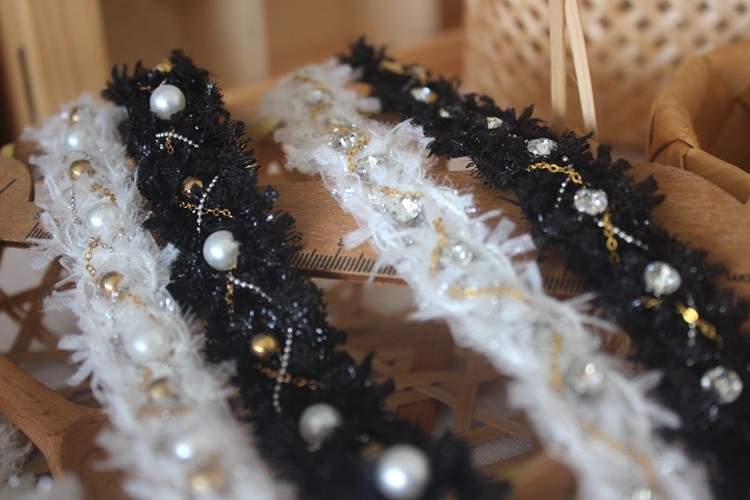 Description Picture 3 of itemBeaded chain lace clothing coat sewing decorative Lace webbing accessories