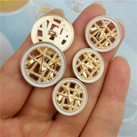 № 31 Белая граница золотая хрустальная сетка w