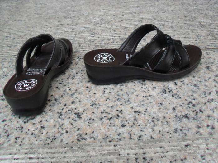 Dép mẹ mùa hè dốc với dép nữ bằng phẳng trung niên Dép mẹ đế mềm với dép trung niên dép và dép - Dép dép new balance chính hãng