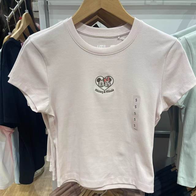 Uniqlo Women's Disney Spice Girls DisneyCollection Printed T-Shirt (ແຂນສັ້ນ) 465721