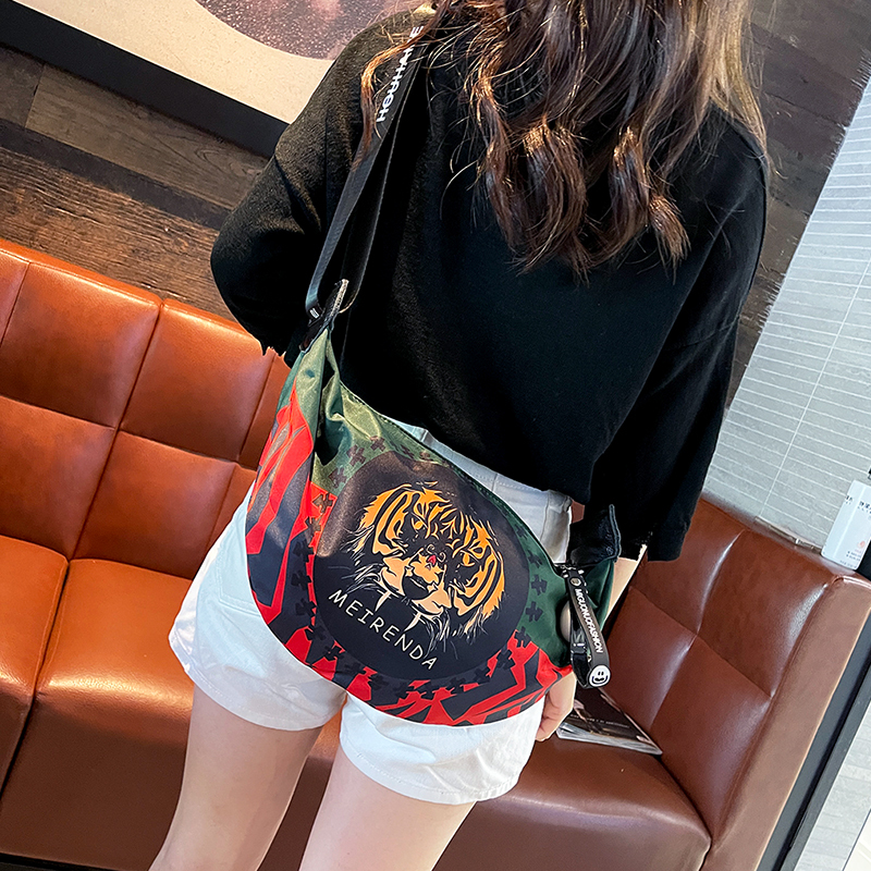 Trendy Brand Popular Bag 2026 New Fashion Casual Chest Bag Large Capacity Tiger Head Bag Waist Bag ins Women's Crossbody Bag