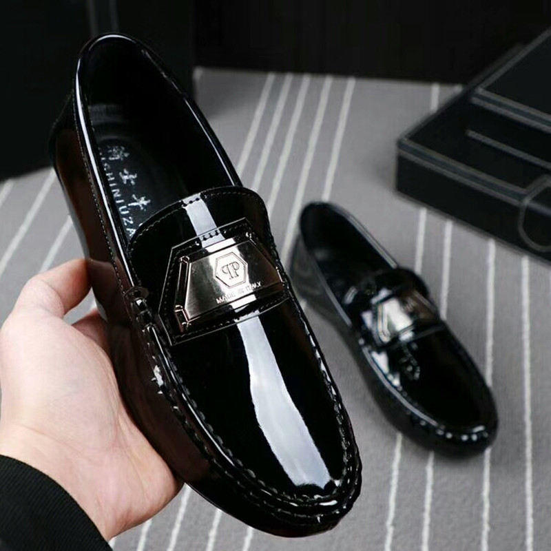 High-end brand beanie shoes men's leather 2022 new spring and autumn patent leather one pedal British inner heightening casual men's shoes