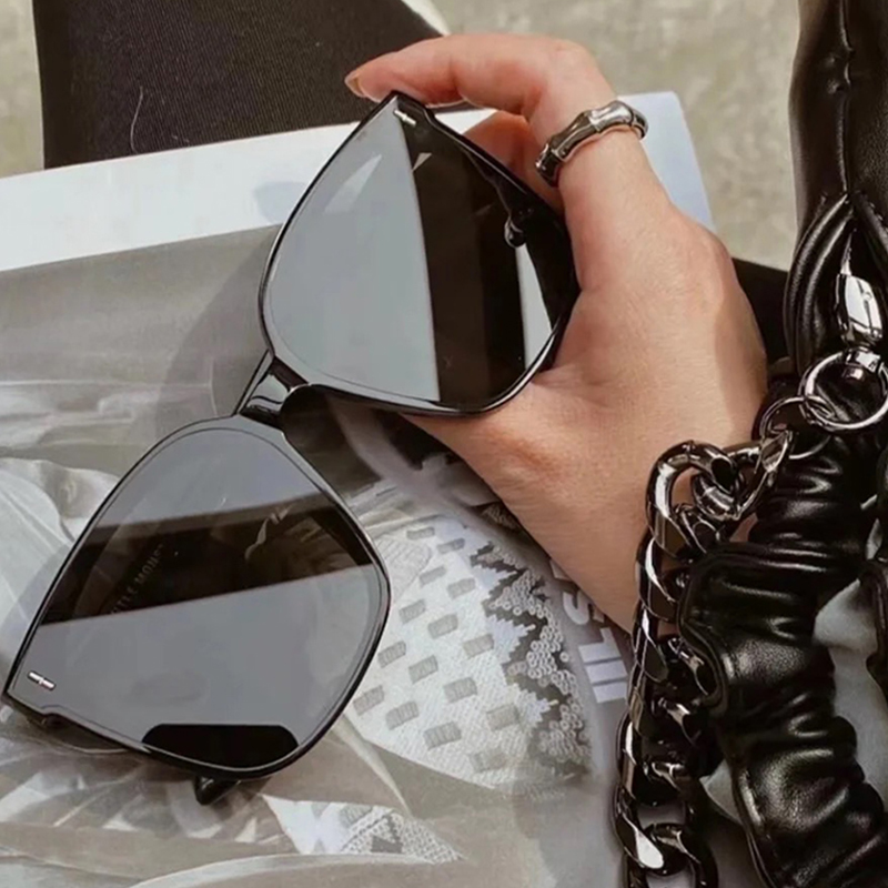 Sunglasses women's summer sunscreen beach photo anti-UV round face big face all-match thin couple men's sunglasses