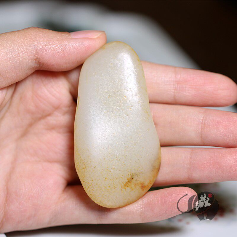 Hetian jade white jade seed material single-seeded raw stone with pendant handle pieces original leather sprinkled with golden skin yellow skin white meat