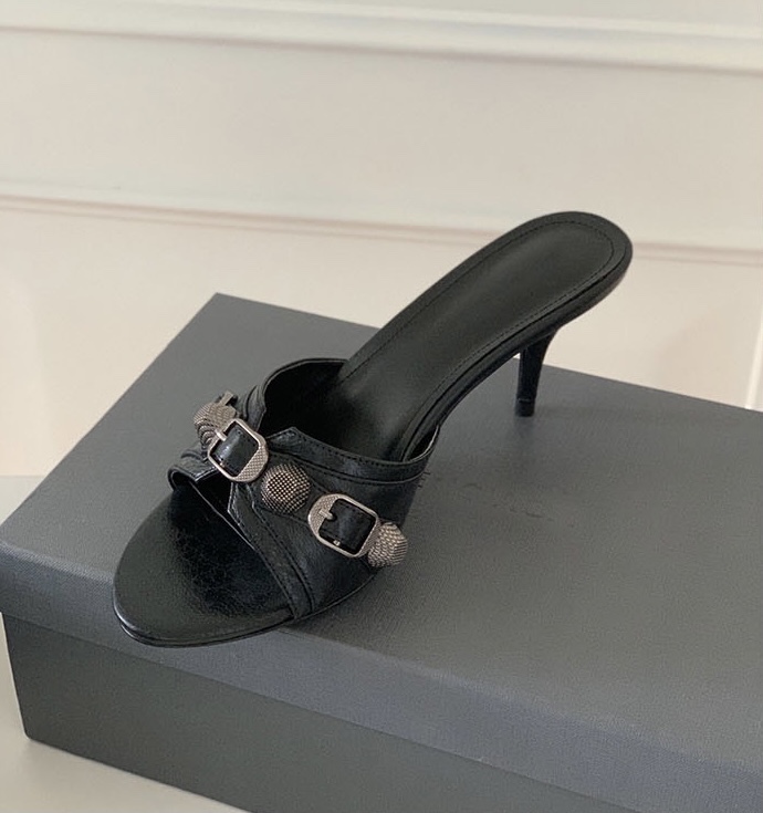 Beautiful! 2026 Premium Edition Retro Black Studded Buckle High Heels Women's Casual Versatile Stiletto Slide Sandals