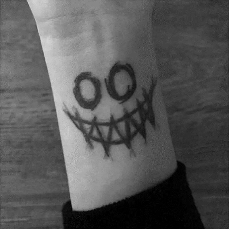 Halloween dark clown grimace smiley face tattoo stickers ins Waterproof men and women lasting arm neck realistic tattoos