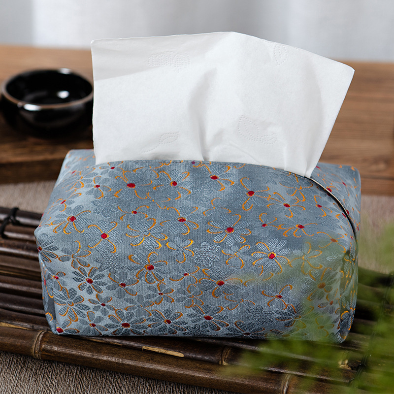 Tissue bag Blue small daisy handmade toilet paper box Fabric tissue box Chinese style small fresh brocade satin bag