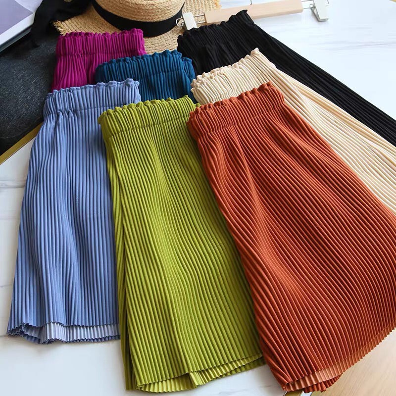 Black and Rose Red Pleated Wide-Leg Casual Shorts for Women, Summer Loose Korean Style Slimming Straight-Leg Pleated Five-Point Shorts for Women