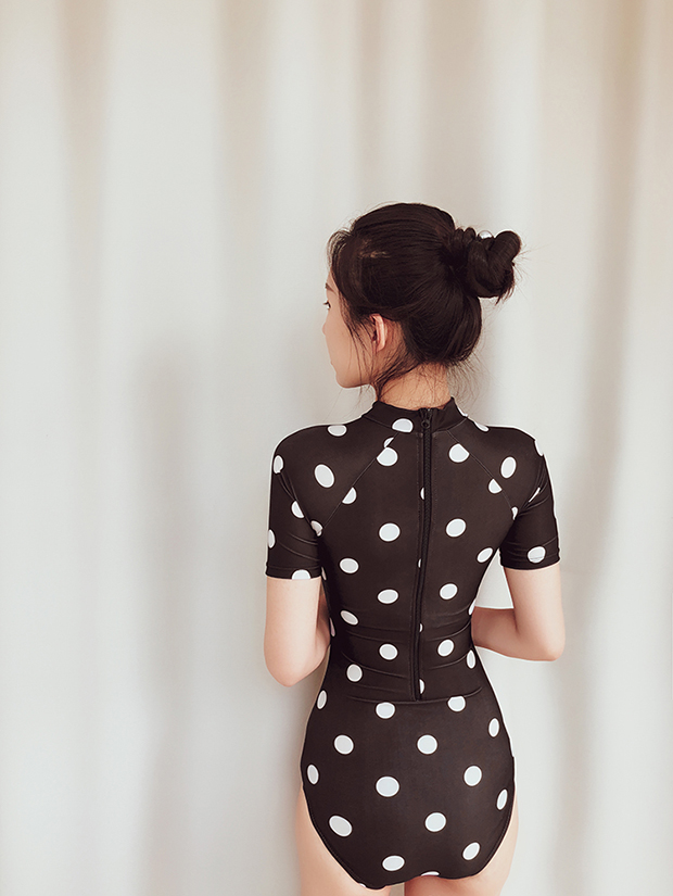 Hàn Quốc retro tươi sóng ngắn tay bảo thủ che bụng mỏng tam giác Xiêm nóng suối phù hợp với nữ kỳ nghỉ mùa xuân nóng đồ bơi liền thân váy