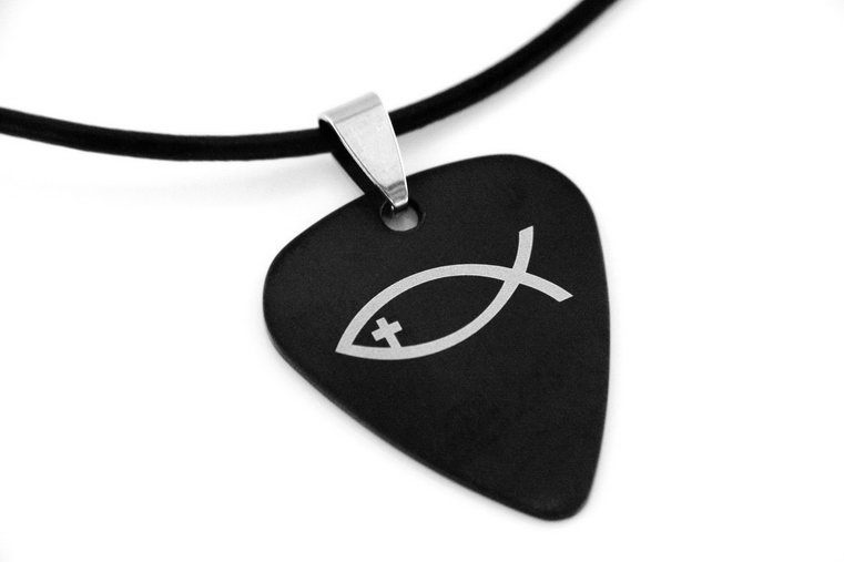 Watson musical instrument necklace PICKLACE metal punk titanium steel Ichthys fish pick necklace can be worn