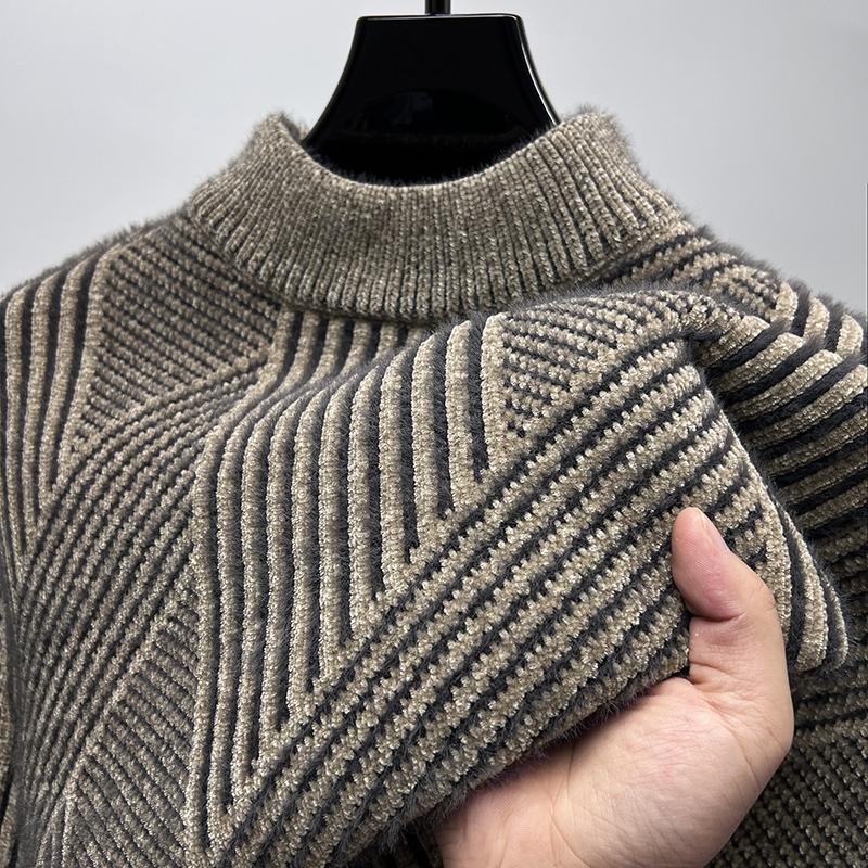Thick Chenille Knit Sweater with a Half-High Collar for Men, Winter Inner Layer, Slim Fit Knit Base Shirt, Trendy Knitwear