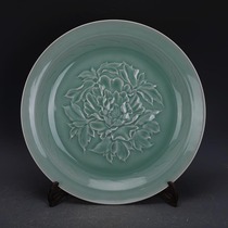 Song Dynasty Longquan celadon carved peony pattern porcelain plate fruit plate imitation unearthed old goods ancient porcelain antique antique collection