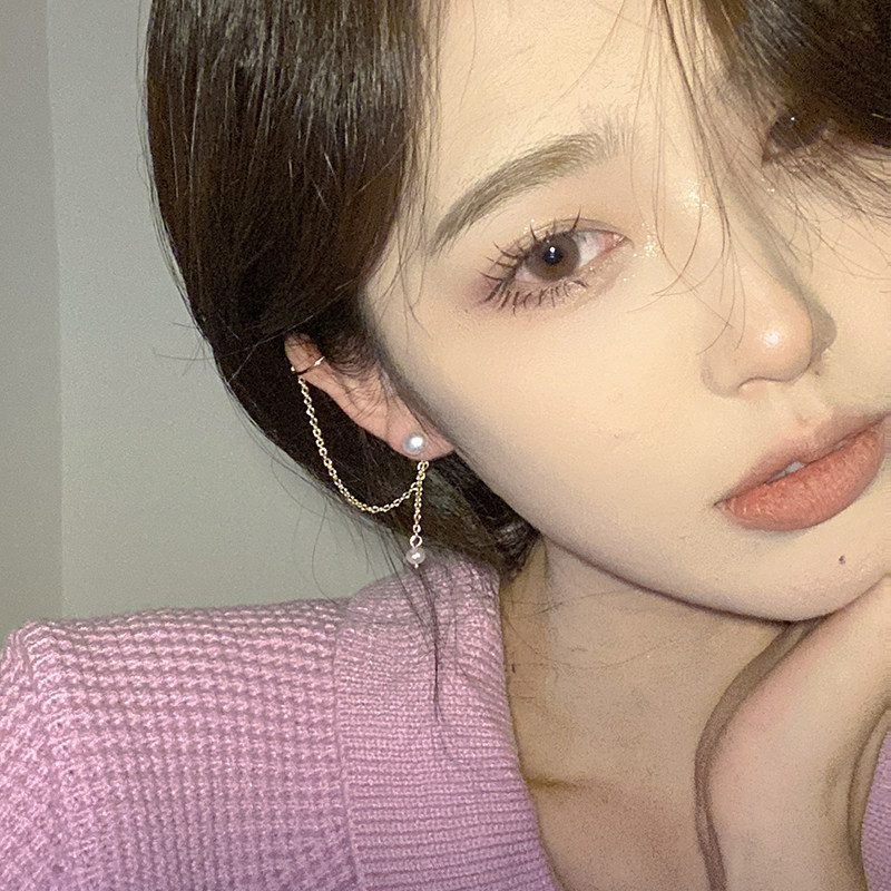 Pearl chain tassel ear bone clip earrings all-in-one female cold wind ear needle niche design sense Joker ear jewelry