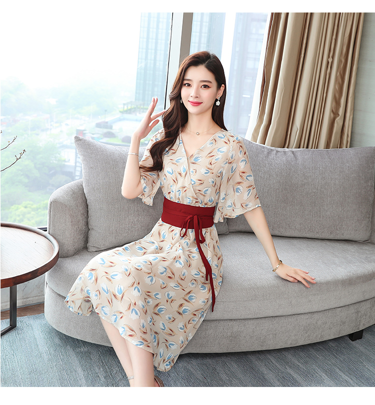 VK旗艦店 韓系V領雪紡收腰顯瘦喇叭袖碎花短袖洋裝